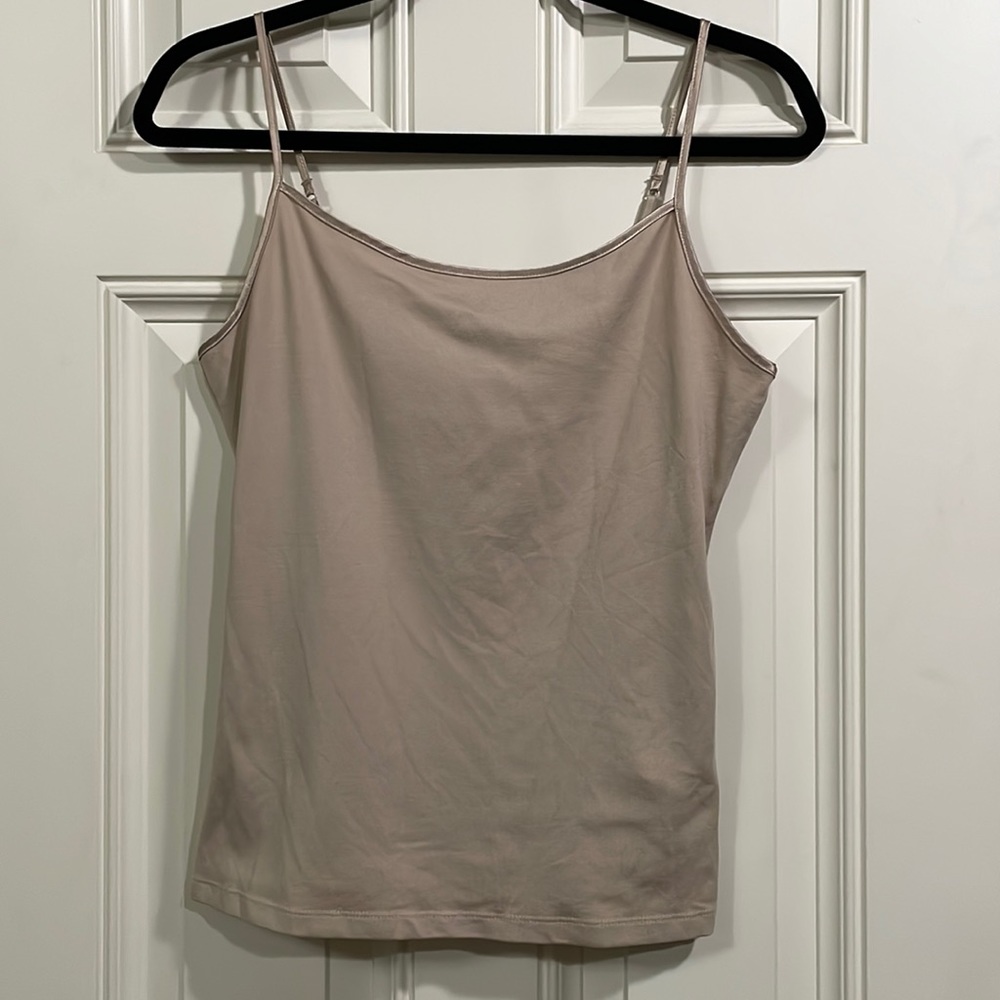 Slinky and stretchy Ellen Tracy size M camisole in buff/nude.